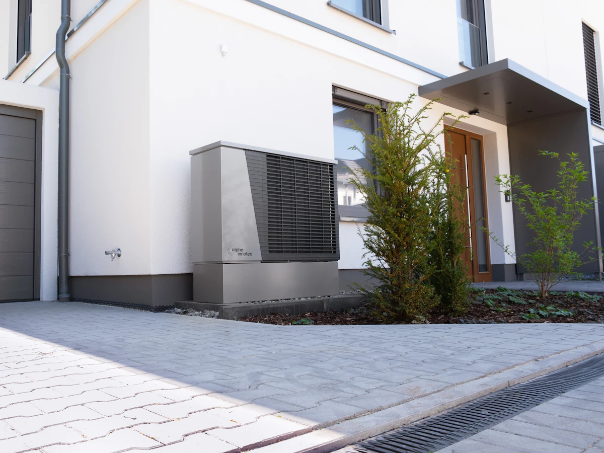 Moderne woning met een warmtepomp